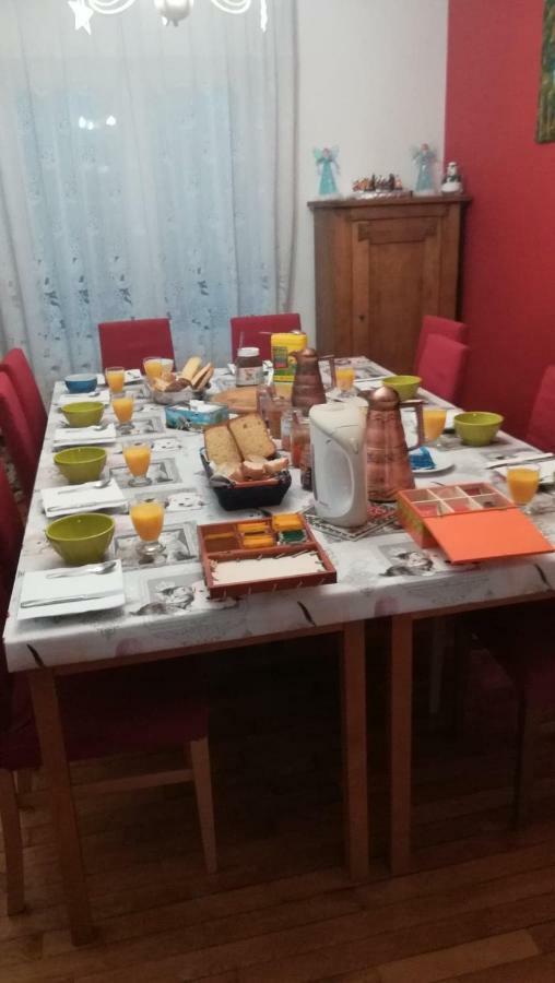 Au Gre Des Sentiers Chez Marie Et Pierre Bed & Breakfast Saint-Die-des-Vosges Luaran gambar